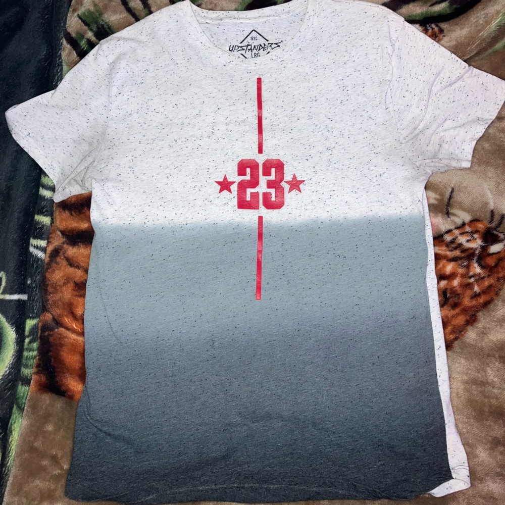 Men’s 33 T-shirt